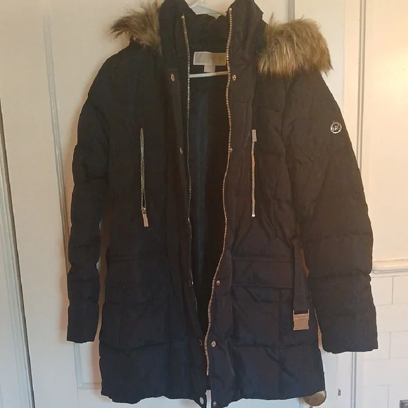 Michael Kors Navy Blue Puffer Coat with Fur Trim - Picture 13 of 15